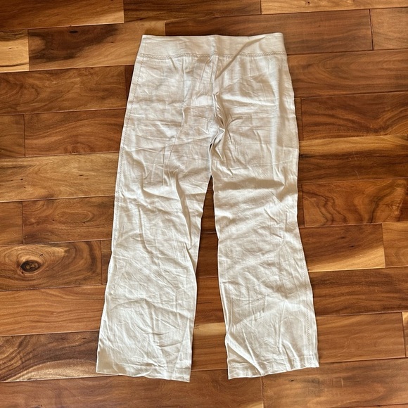 Bebe Cream Colored Straight Leg Linen Blend Pants size 8 - Picture 3 of 4